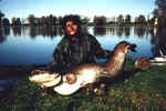 Alessandro sala con il 195 cm preso ai laghi Carcana.