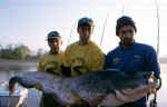 PierGiorgio, Andrea ed io con un 50 kg x 187 cm